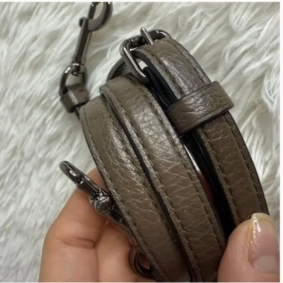 Coach replacement strap - a kind of olive green - Picture 1 of 6